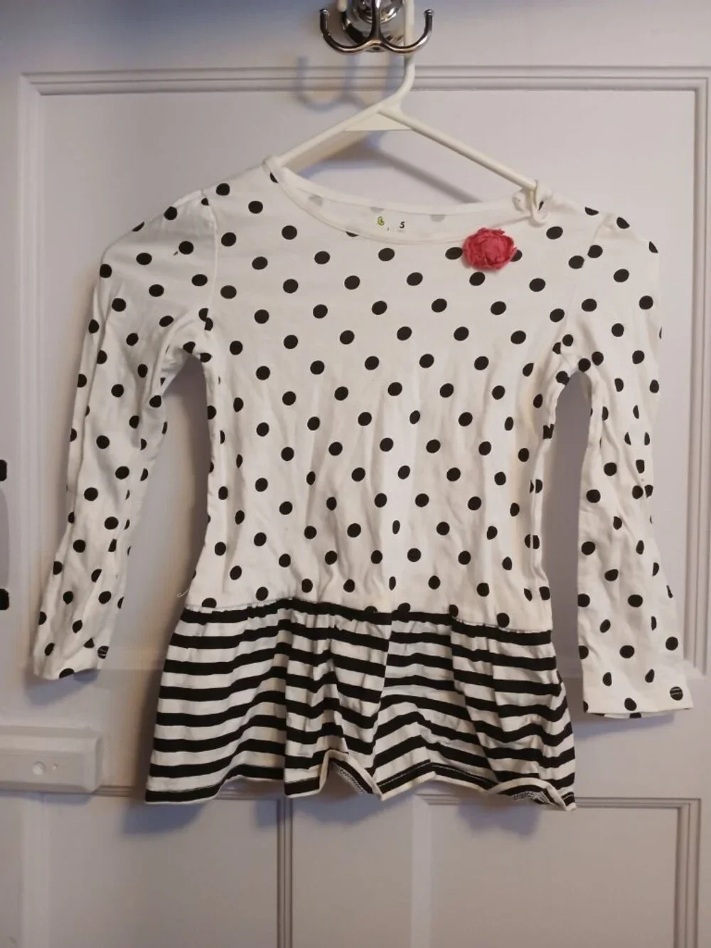 Jumping Beans Girls 5 White and Black Polka Dot Shirt